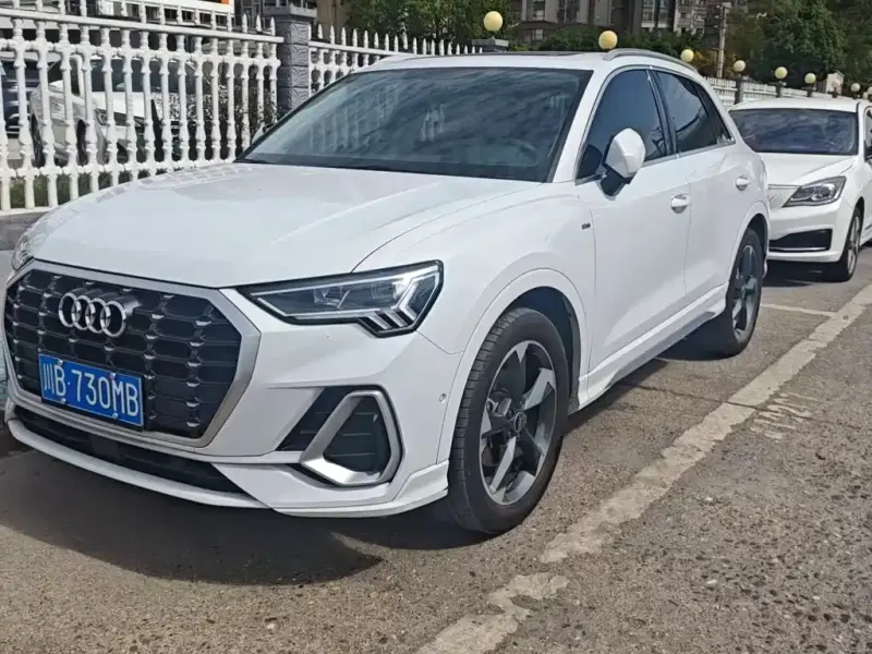 Audi Q3, 2023
