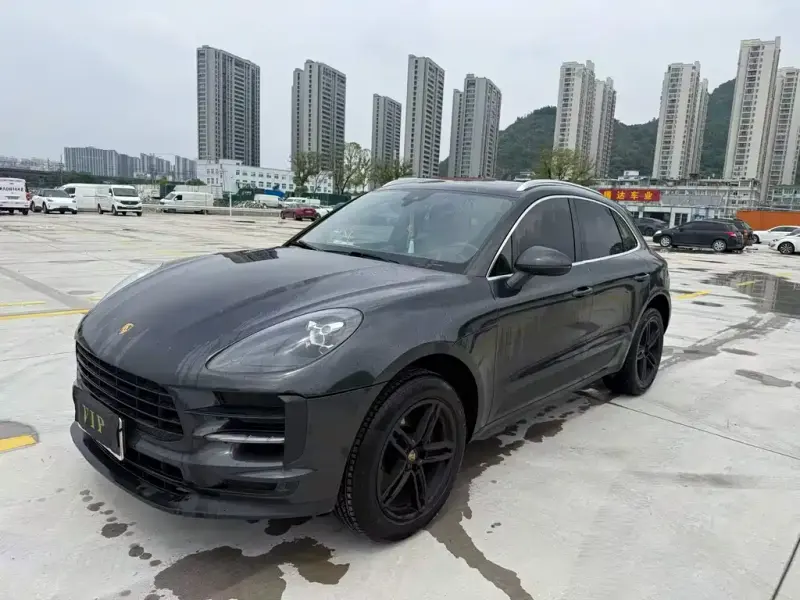 Porsche Macan, 2021