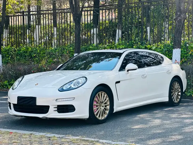Porsche Panamera, 2016