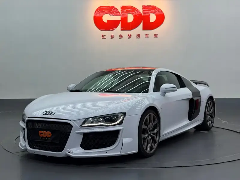 Audi R8, 2013