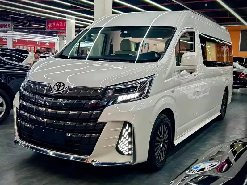 Toyota Hiace, 2021 — фото 1