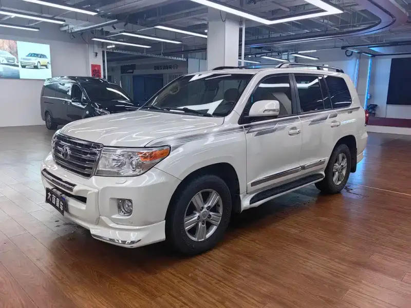 Toyota Land Cruiser, 2015