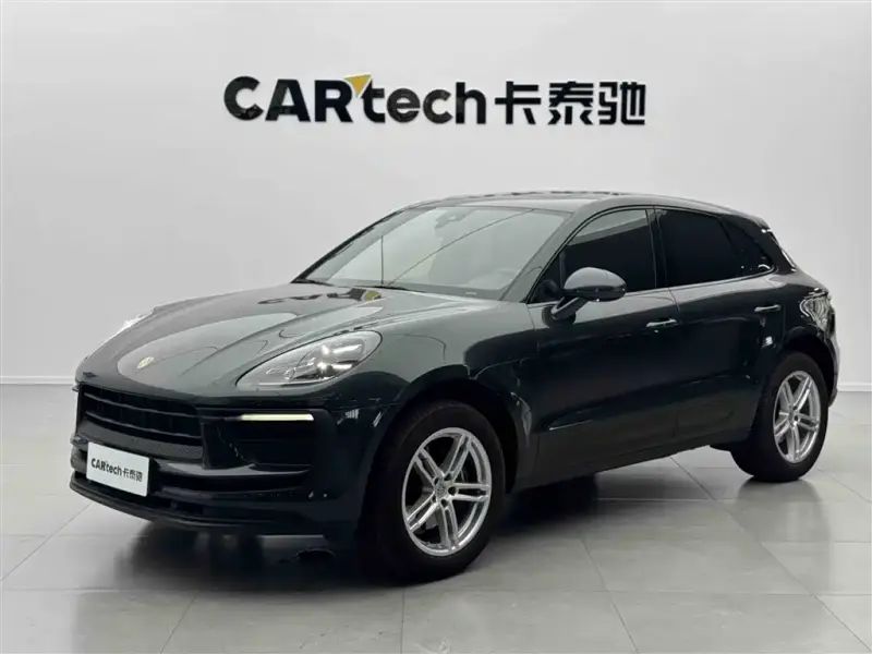 Porsche Macan, 2025
