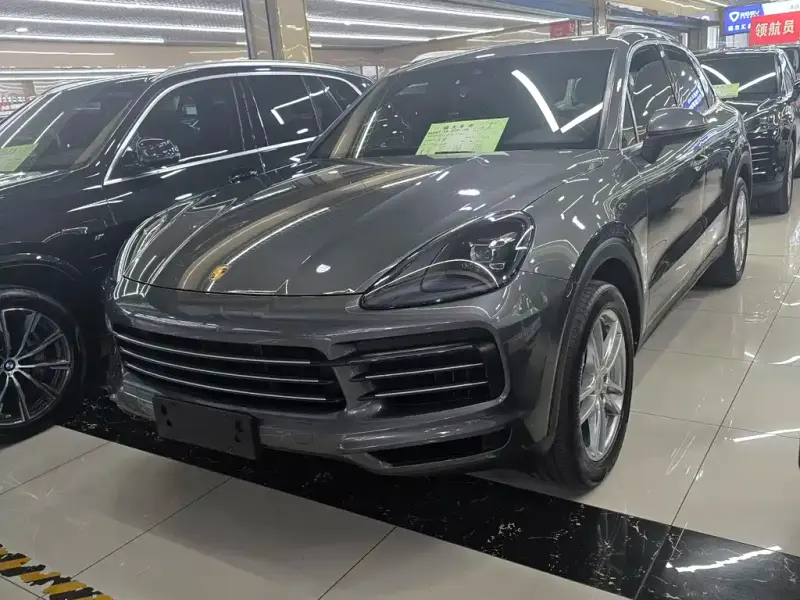 Porsche Cayenne, 2022