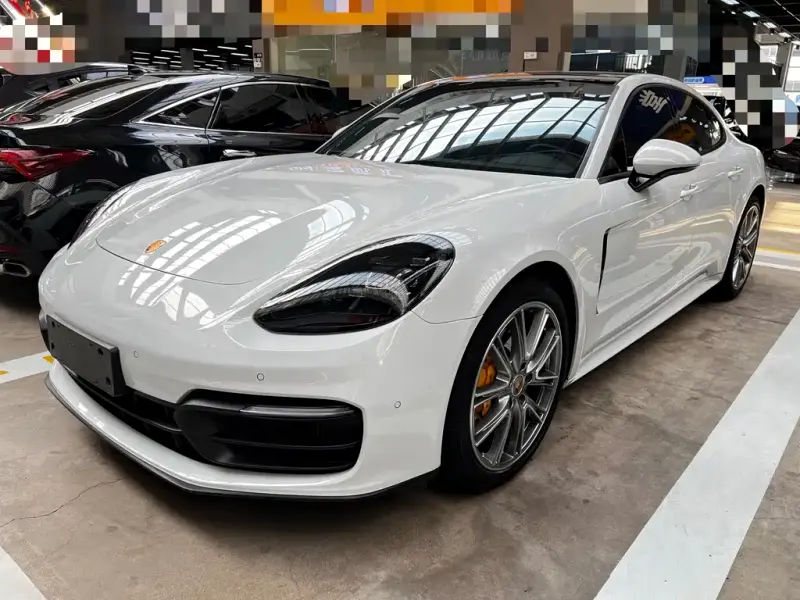 Porsche Panamera, 2022