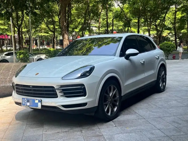 Porsche Cayenne, 2023