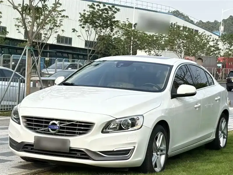 Volvo S60, 2014