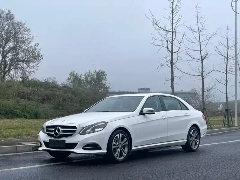 Mercedes-Benz E-Class, 2015 — фото 1