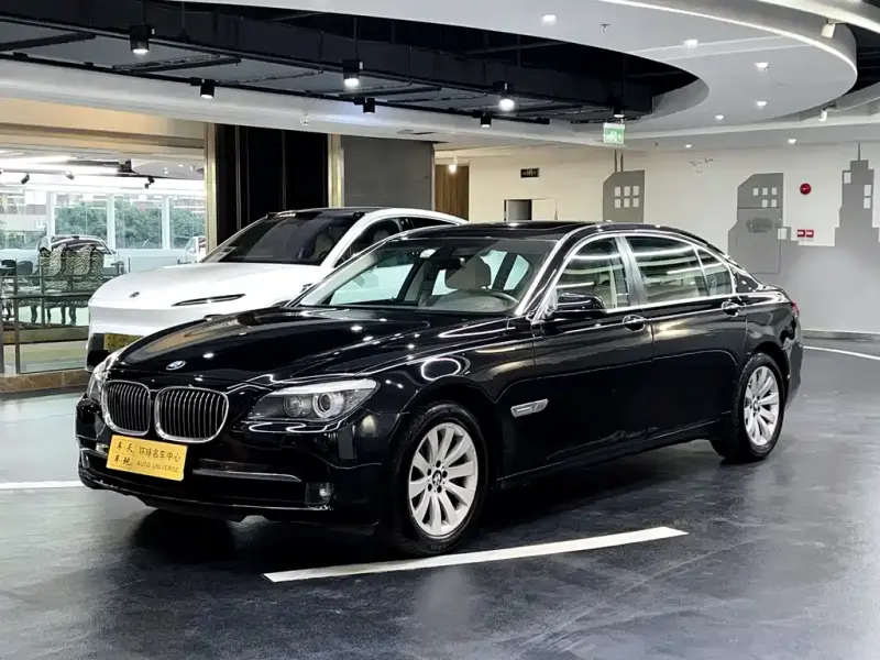 BMW 7 Series, 2011