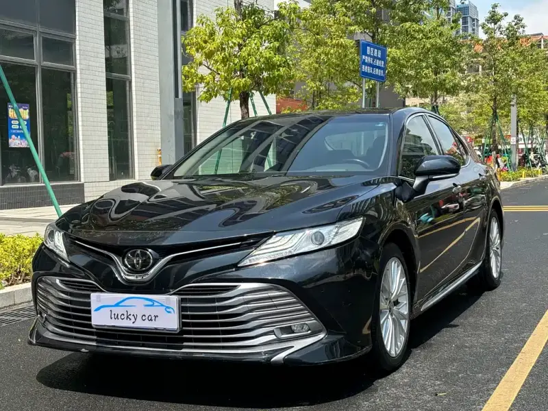 Toyota Camry, 2019