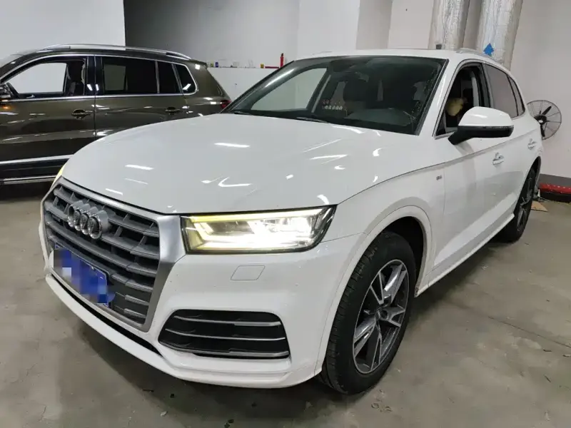 Audi Q5L, 2019