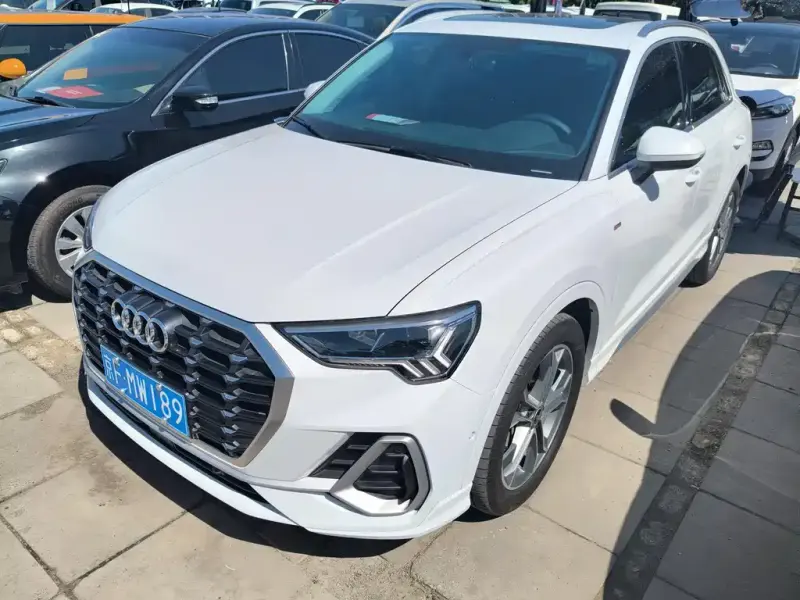 Audi Q3, 2022