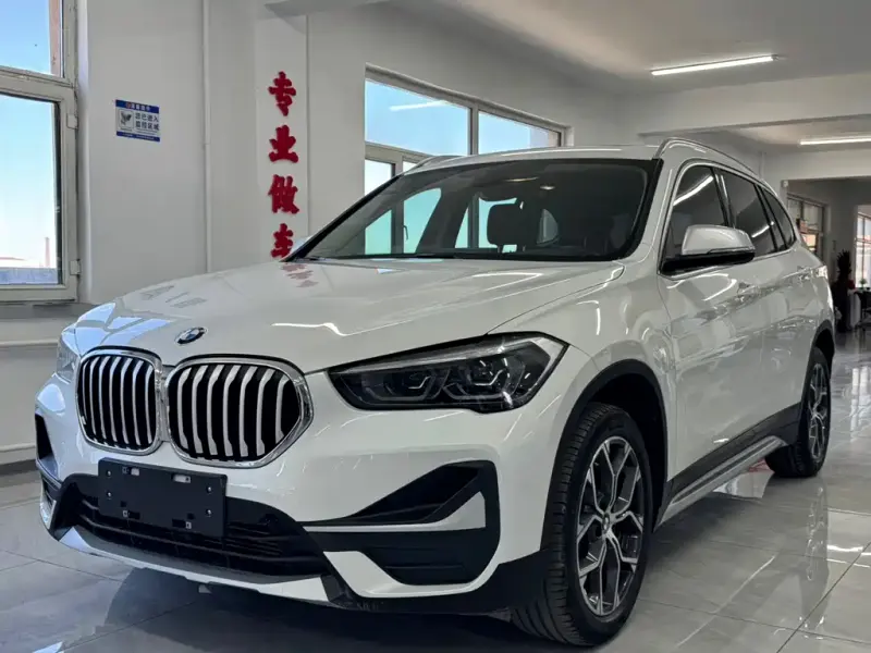 BMW X1, 2022 — фото 1