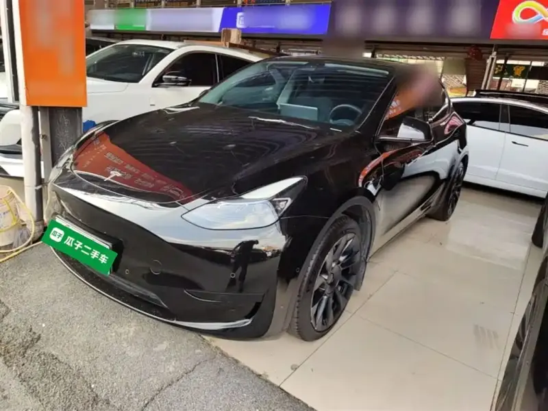 Tesla Model Y, 2022