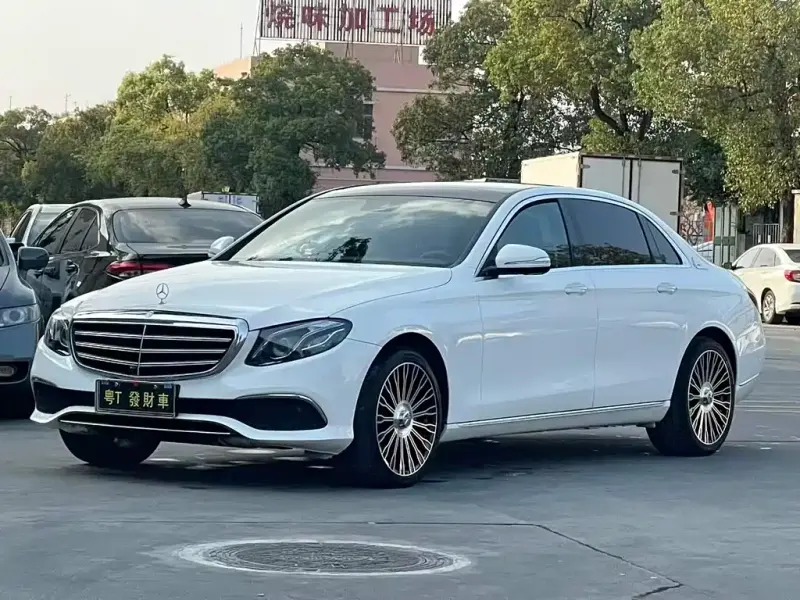 Mercedes-Benz E-Class, 2017 — фото 1