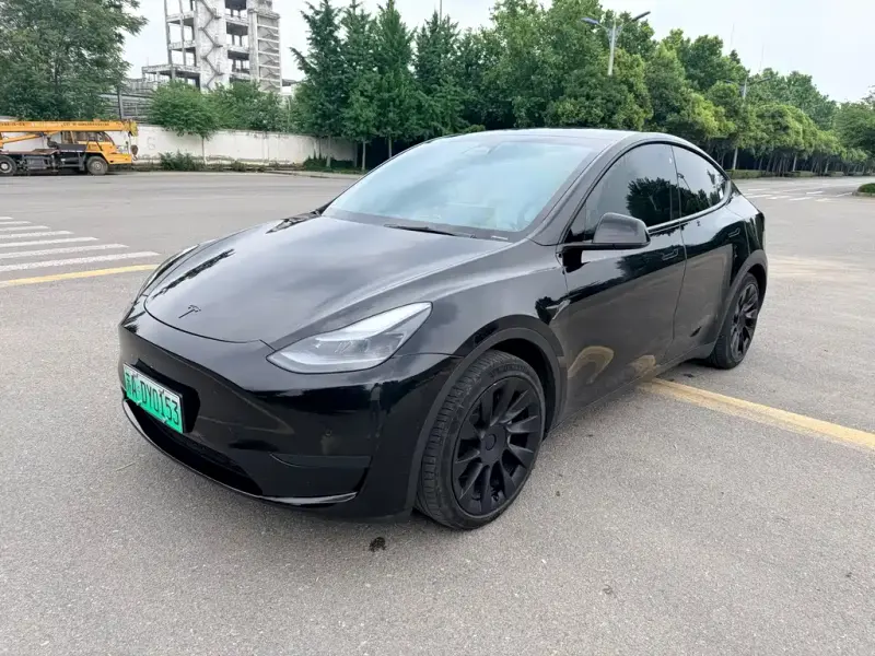 Tesla Model Y, 2023