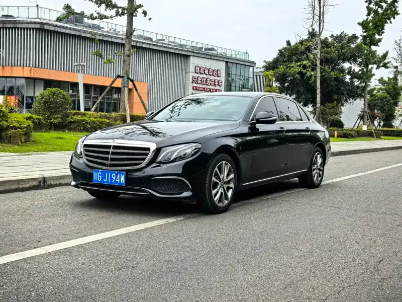 Mercedes-Benz E-Class, 2019 — фото 1