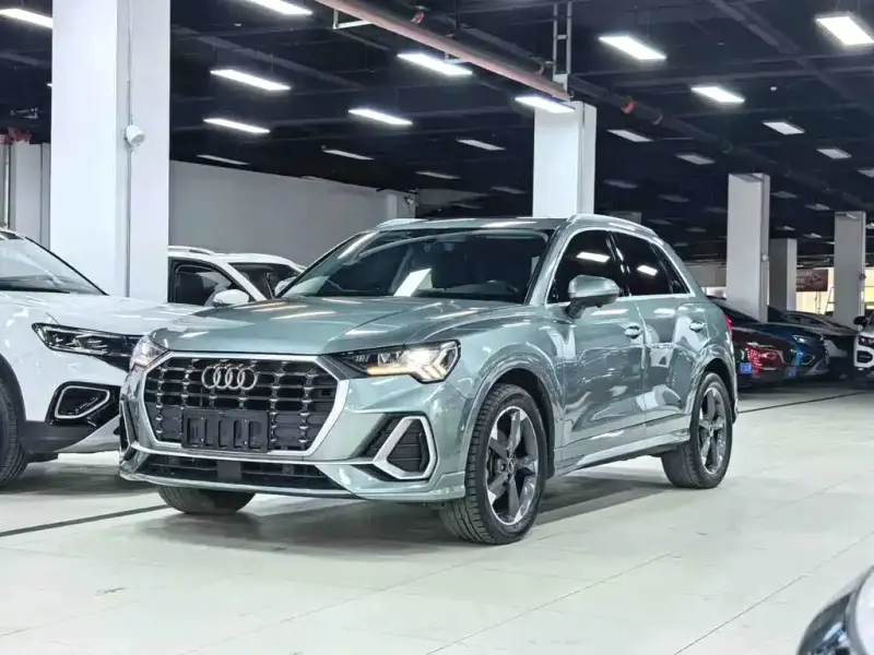 Audi Q3, 2022