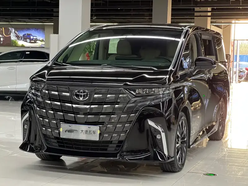 Toyota Alphard, 2025