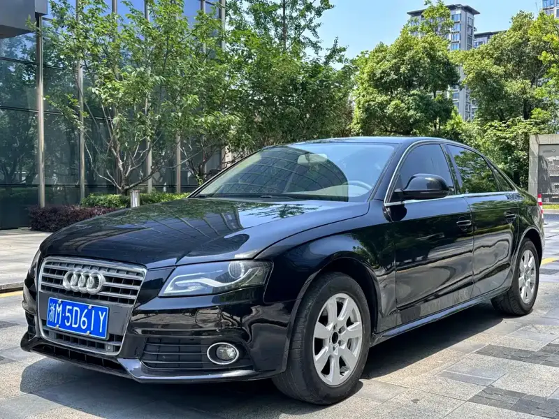 Audi A4L, 2012 — фото 1