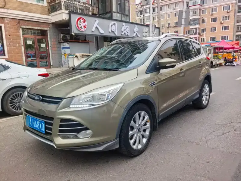 Ford Kuga, 2016