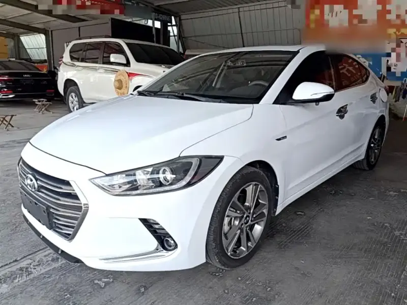 Hyundai Elantra, 2019
