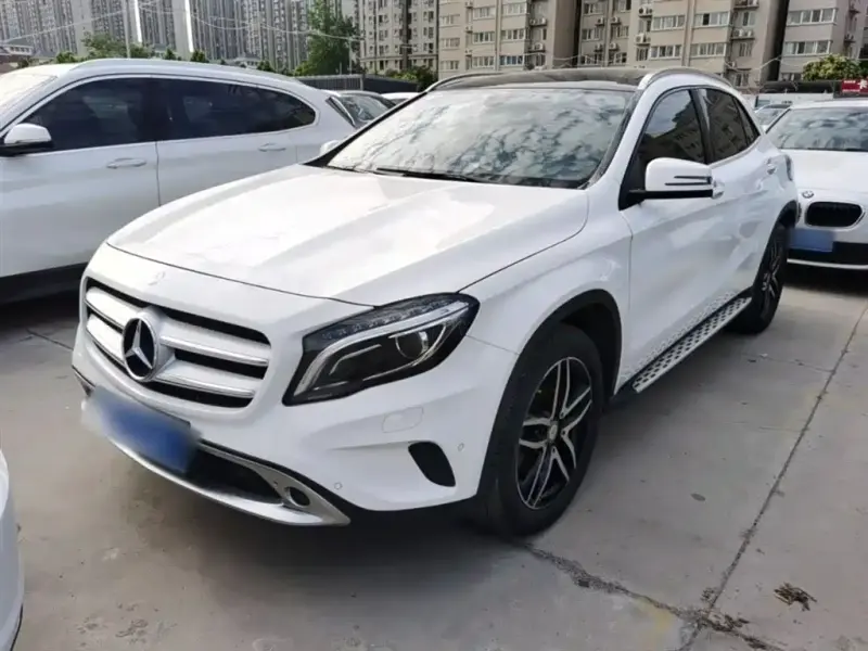 Mercedes-Benz GLA, 2015 — фото 1