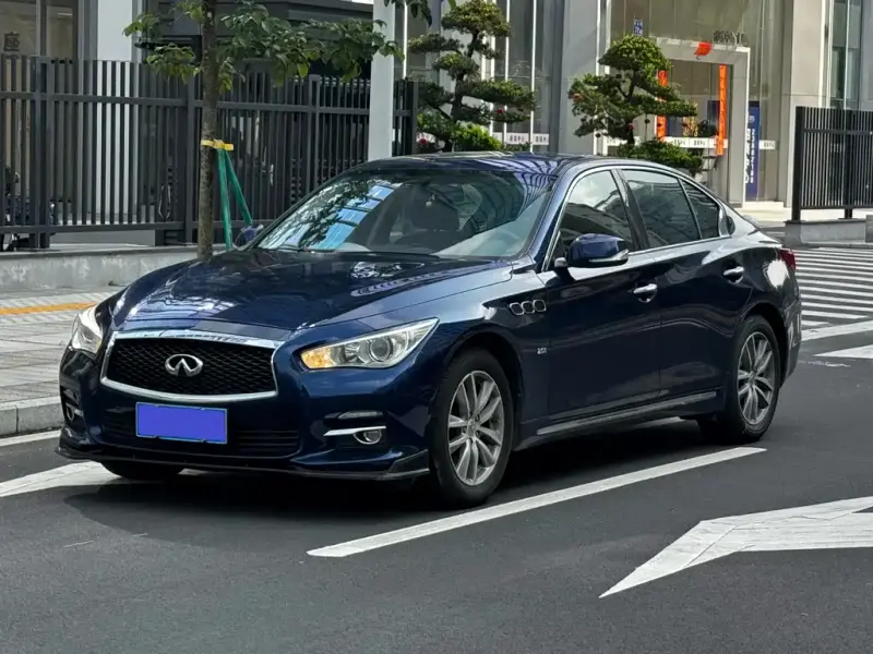Infiniti Q50L, 2017