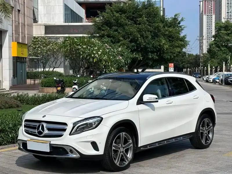 Mercedes-Benz GLA, 2016