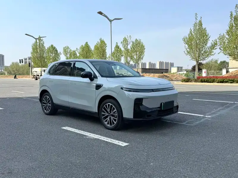 Leapmotor B10, 2025