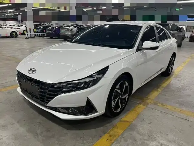 Hyundai Elantra, 2023