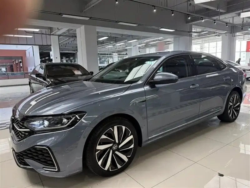 Volkswagen Passat, 2021