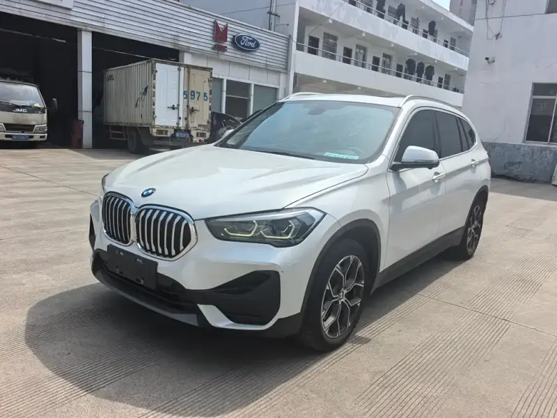 BMW X1, 2022 — фото 1