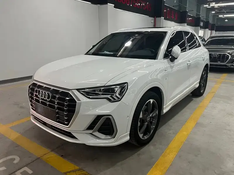 Audi Q3, 2022