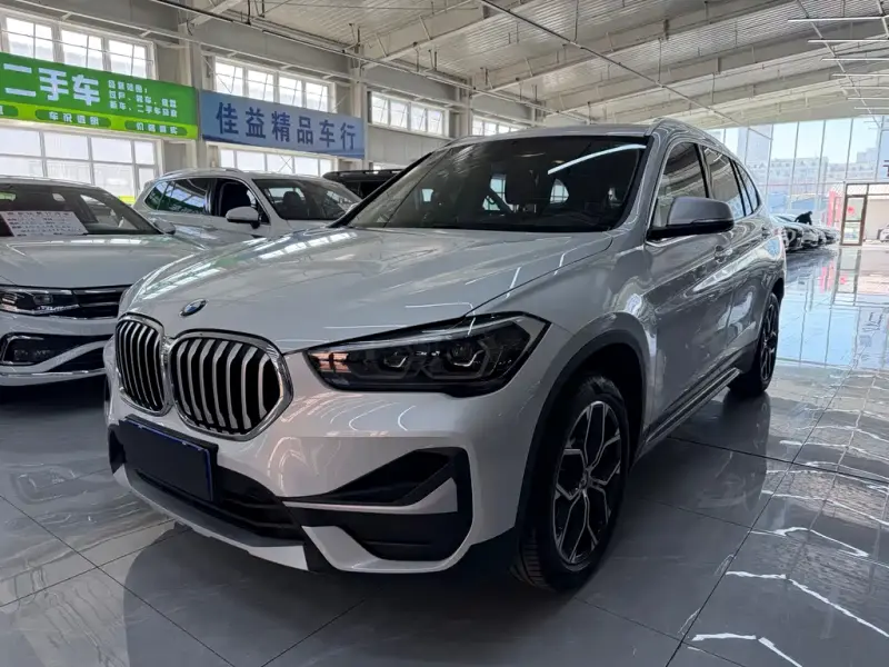 BMW X1, 2022 — фото 1