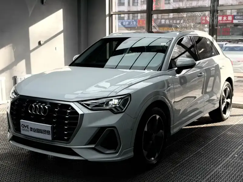 Audi Q3, 2022