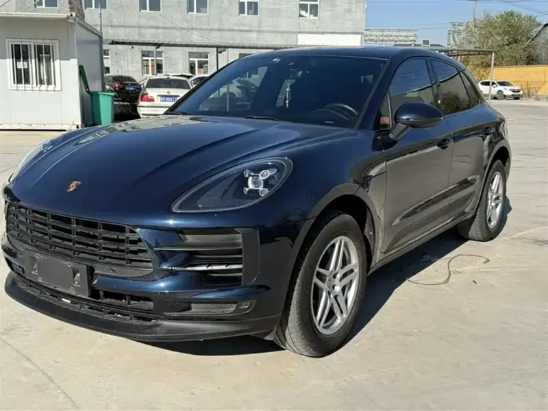 Porsche Macan, 2021