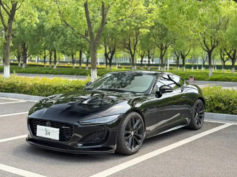 Jaguar F-TYPE, 2021