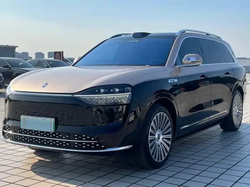 AITO M9, 2025