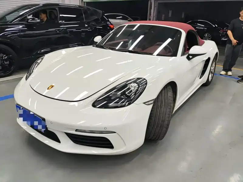 Porsche 718, 2024
