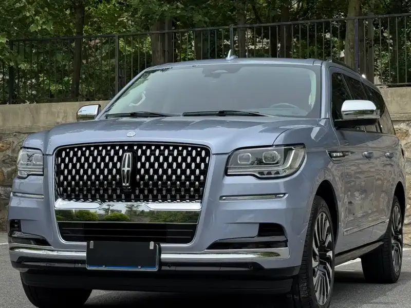 Lincoln Navigator, 2023