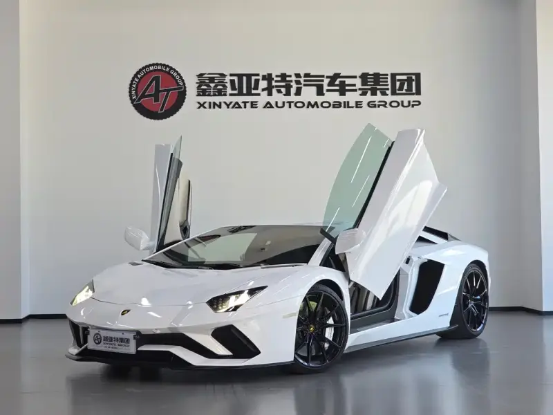 Lamborghini Aventador, 2012
