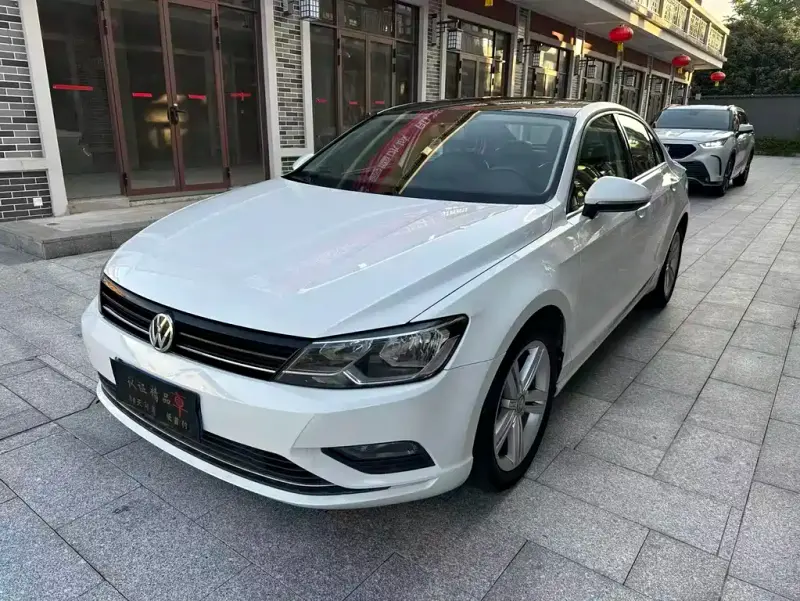Volkswagen Lamando, 2015