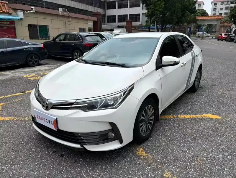 Toyota Corolla, 2019 — фото 1