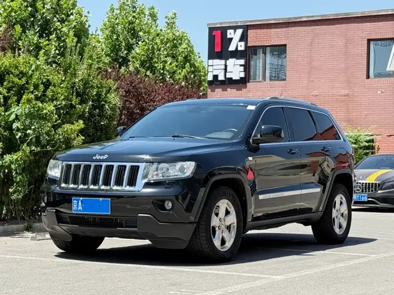 Jeep Grand Cherokee (Import), 2012