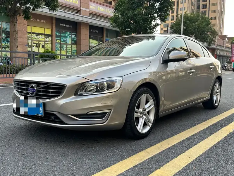 Volvo S60, 2015