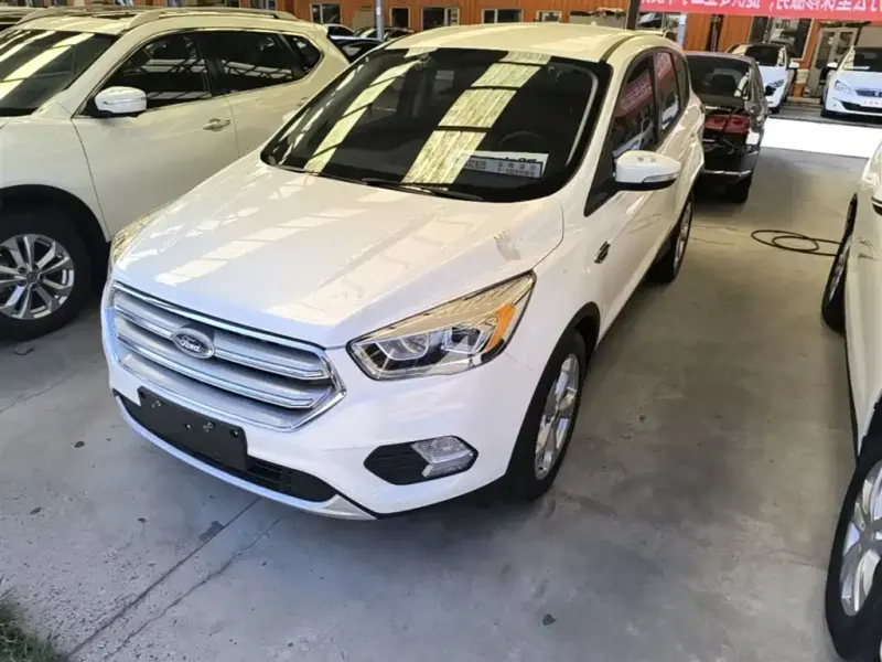 Ford Kuga, 2017