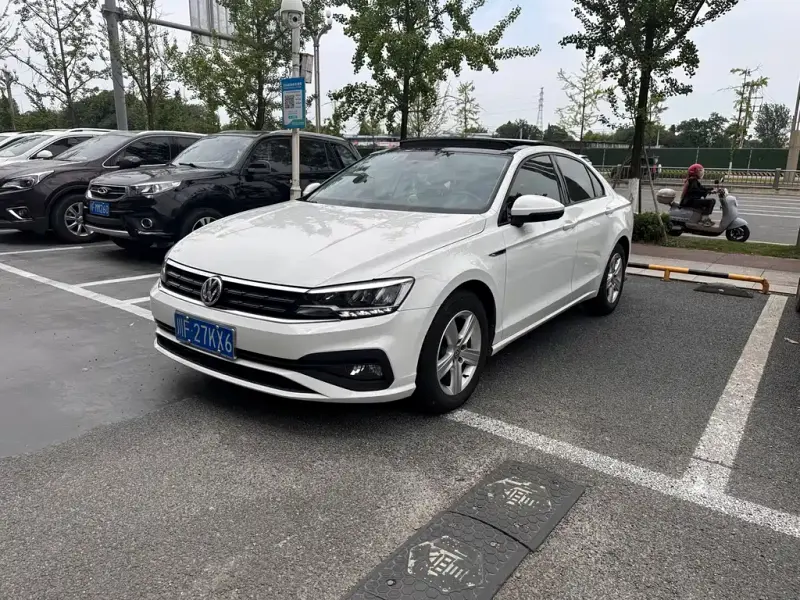 Volkswagen Lamando, 2021