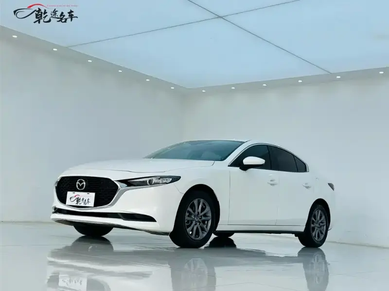 Mazda 3 Axela, 2021 — фото 1