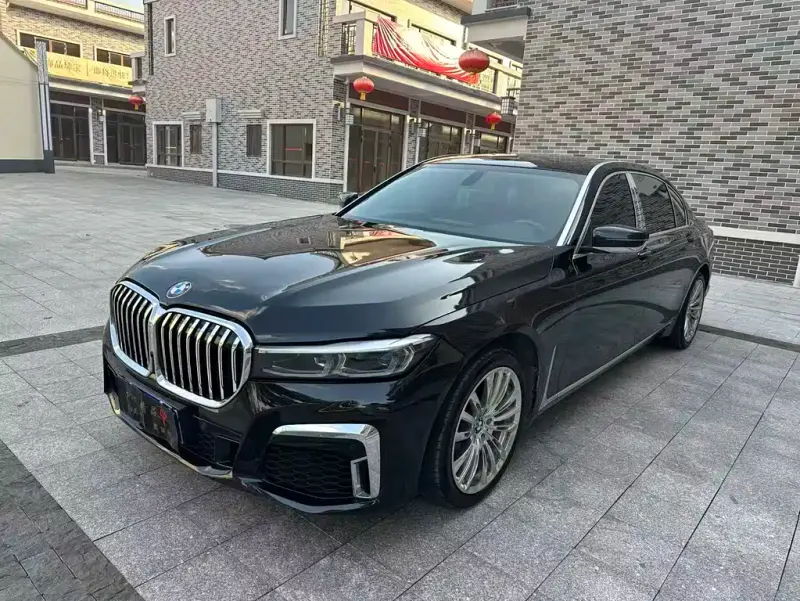 BMW 7 Series, 2011